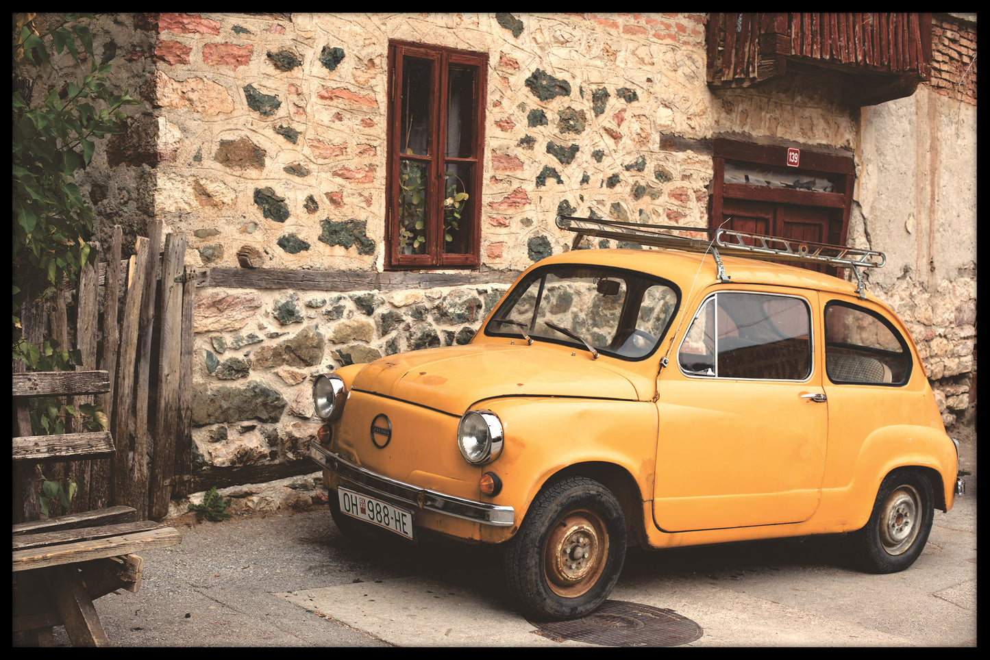 Klassisk italiensk bil gul poster
